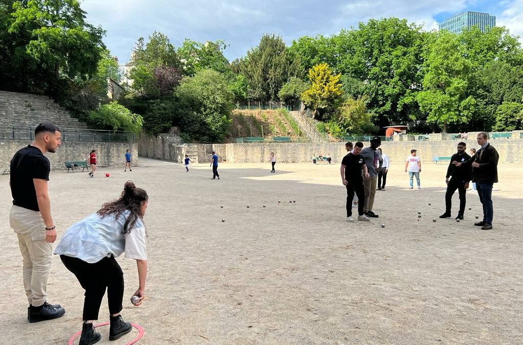 Pétanque à Paris, le guide complet 2026 : terrains, bars, clubs et tournois (