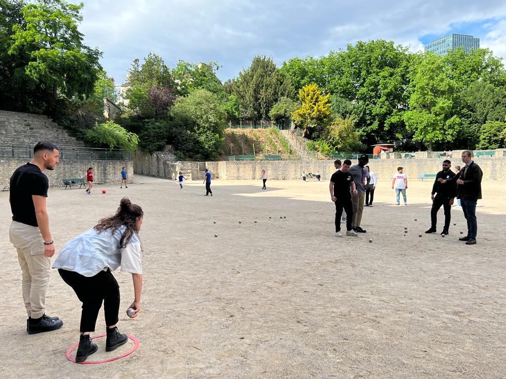 Pétanque à Paris, le guide complet 2026 Terrains, bars, clubs et tournois 🏆